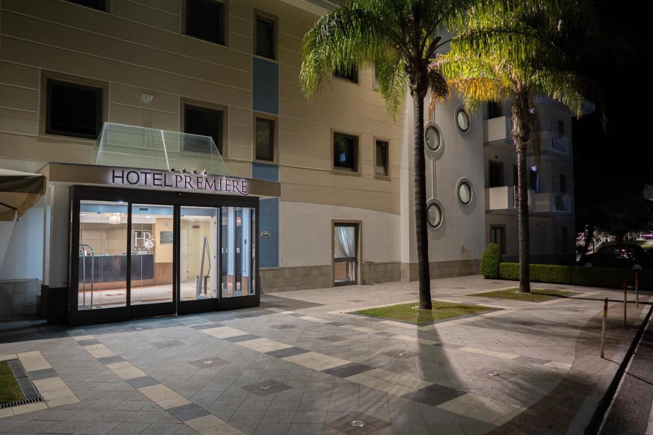 Hotel Premiere Varcaturo Exterior photo