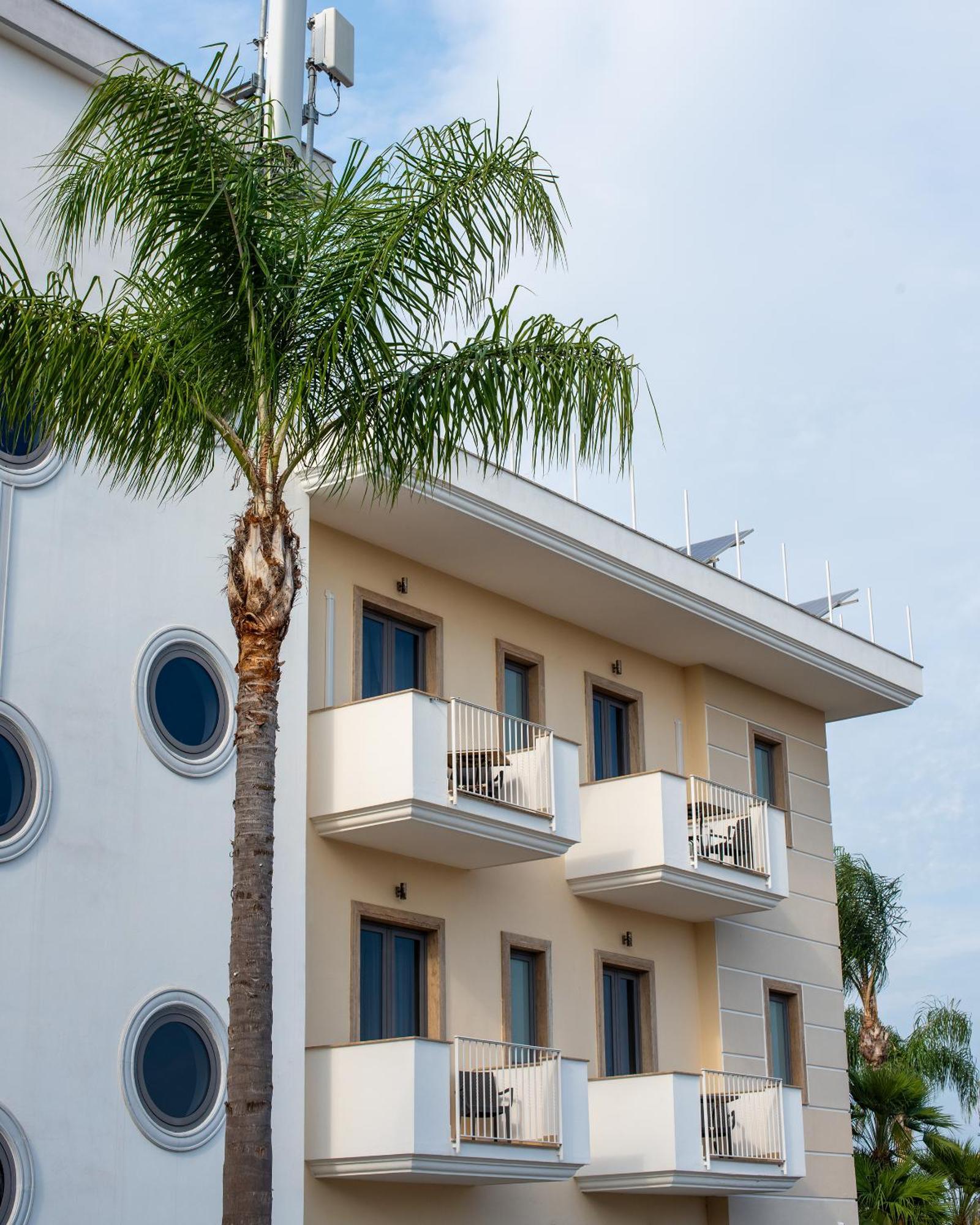 Hotel Premiere Varcaturo Exterior photo